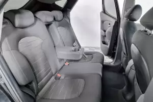 Hyundai  16