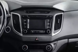 Hyundai  11