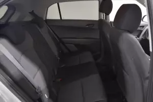 Hyundai  12