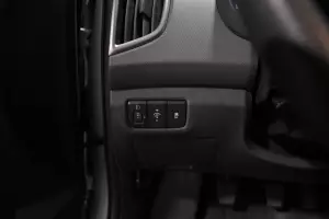 Hyundai  9