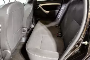 Nissan  10