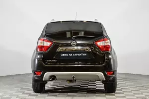 Nissan  5