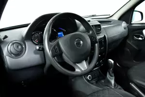 Nissan  9