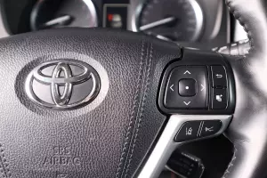 Toyota  8