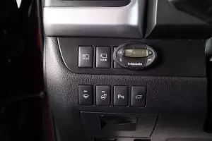 Toyota  7