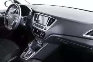 Hyundai  6