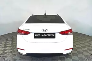 Hyundai  17