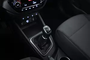 Hyundai  9