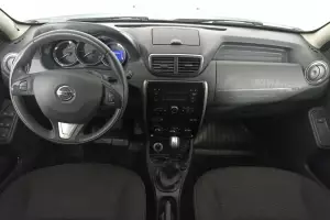 Nissan  10
