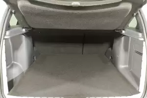 Nissan  6