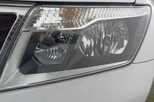 Nissan  9