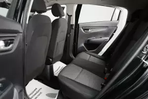 Kia  11