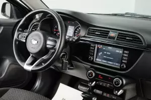 Kia  8