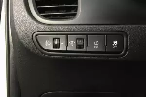 Kia  9