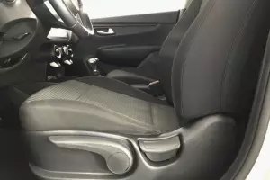 Kia  8