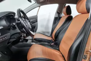Kia  10