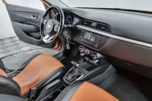 Kia  8