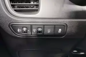 Kia  10