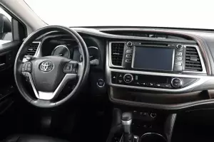 Toyota  7