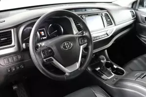 Toyota  5