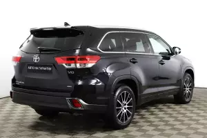 Toyota  15