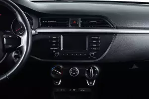 Kia  11
