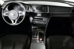 Kia  18