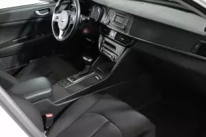 Kia  16
