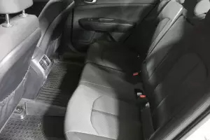 Kia  2