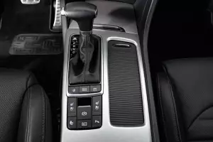 Kia  7