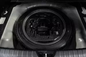 Kia  4