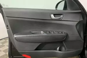 Kia  10
