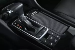 Kia  13