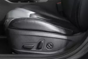 Kia  15