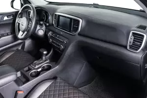 Kia  9
