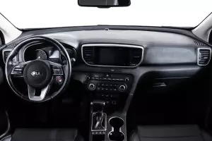 Kia  11