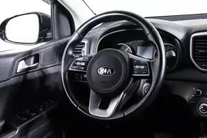 Kia  15