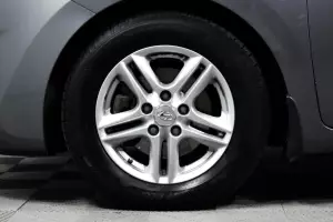 Hyundai  7