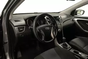 Hyundai  10
