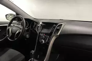 Hyundai  11