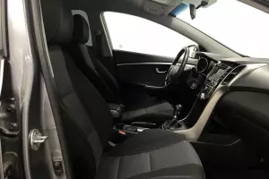 Hyundai  12
