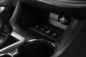 Toyota  13