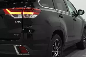 Toyota  3