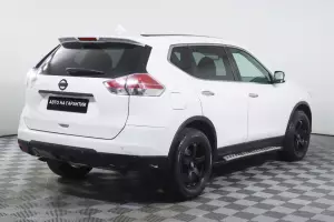 Nissan  4