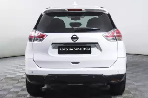 Nissan  5