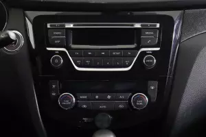 Nissan  8