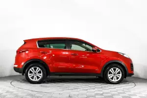 Kia  18
