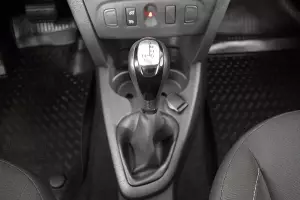 Renault  13