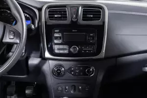 Renault  11