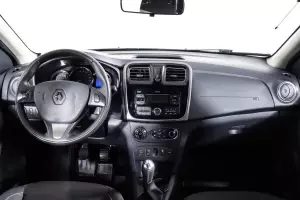 Renault  9